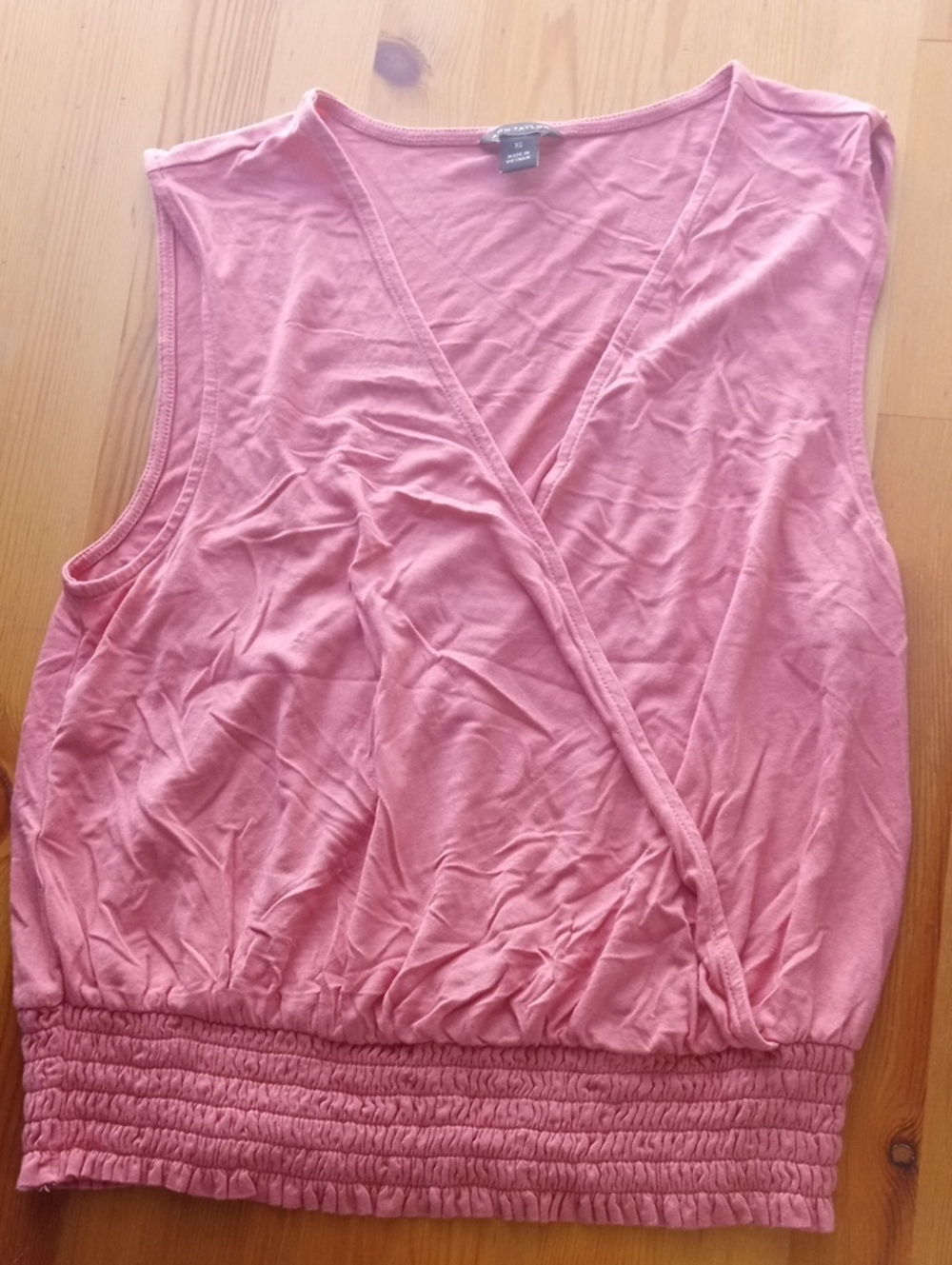 Ann Taylor Dusty Pink Surplice Sleeveless Tank